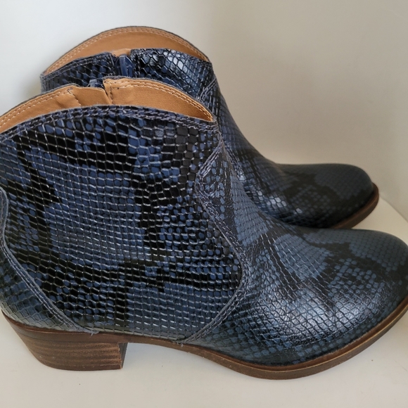 Lucky Brand Shoes - Lucky Brand Womens Belia Leather Booties